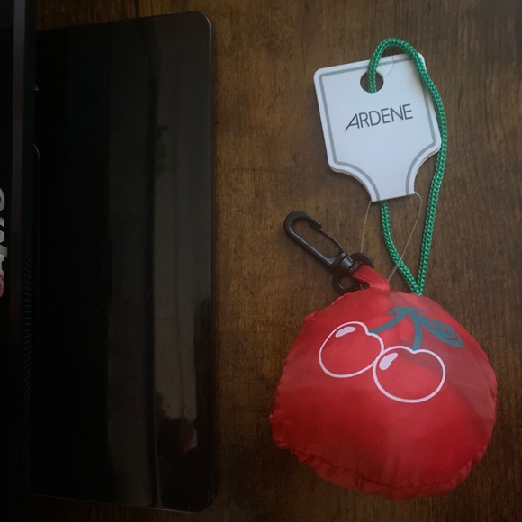 🎀 4/$25🎀New! Reusable Cherry Tote Bag with Pouch 🍒 - Picture 2 of 3